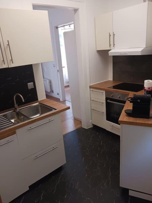 A 50m Des Thermes Appartement